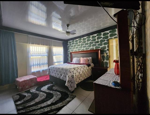 3 BEDROOM HOUSE FOR SALE IN THE ORCHARDS